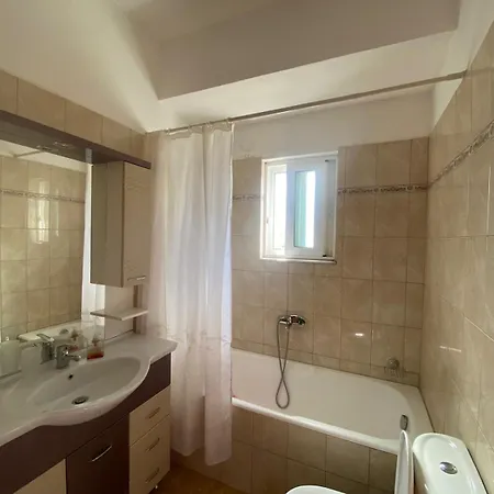 Helios Appartamento Sarandë